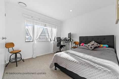 Photo of property in 22 William Wallbank Crescent, Swanson, Auckland, 0614