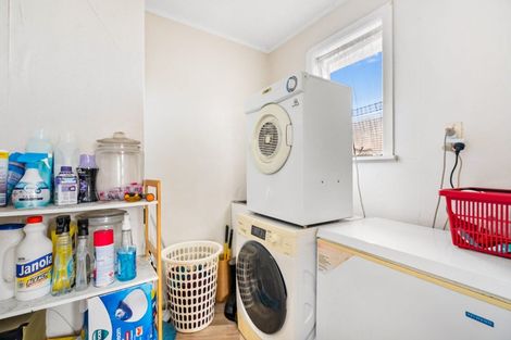 Photo of property in 80 Tarewa Road, Morningside, Whangarei, 0110