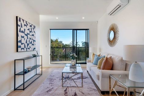 Photo of property in 32 Tiraumea Drive, Pakuranga, Auckland, 2010