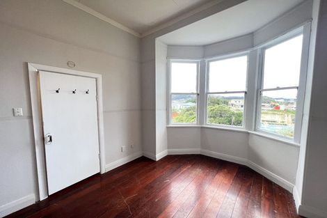 Photo of property in 92 Rolleston Street, Mount Cook, Wellington, 6021