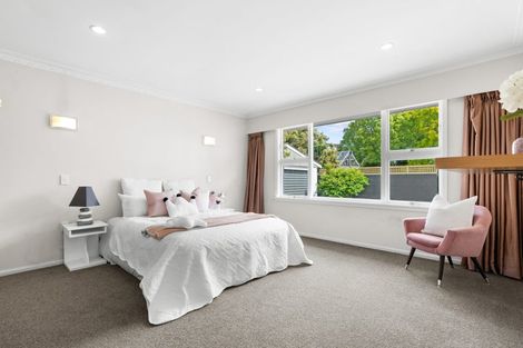 Photo of property in 52a Memorial Avenue, Ilam, Christchurch, 8053