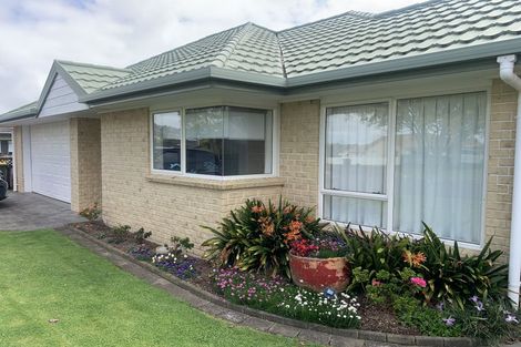 Photo of property in 3 Oakwood Place, Pukekohe, 2120