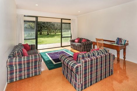 Photo of property in 24 Derbyshire Lane, Karaka, Papakura, 2580