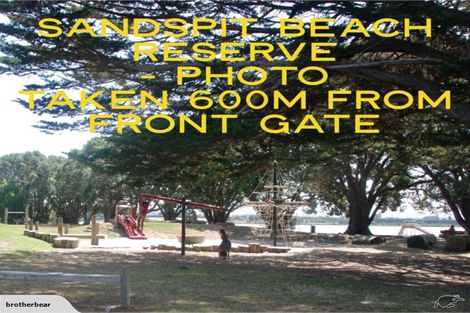 Photo of property in 77 Sandspit Road, Waiuku, 2123