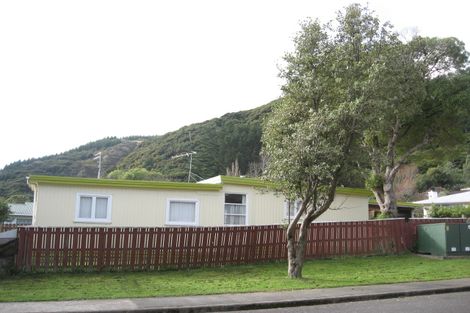 Photo of property in 32a Ruahine Street, Paraparaumu, 5032