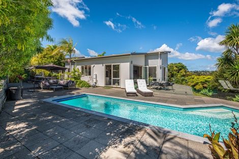 Photo of property in 29 Schopolo Place, Schnapper Rock, Auckland, 0632