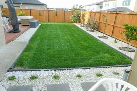 Photo of property in 20 Drumbuoy Drive, Flat Bush, Auckland, 2019