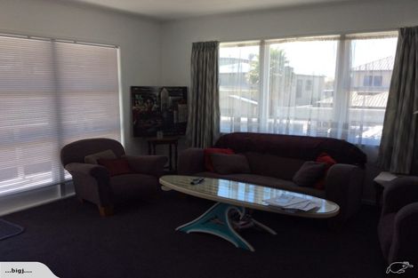 Photo of property in 490 Maunganui Road, Mount Maunganui, 3116