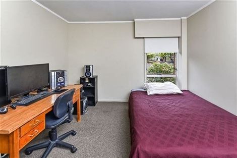 Photo of property in 61 Merriefield Avenue, Forrest Hill, Auckland, 0620