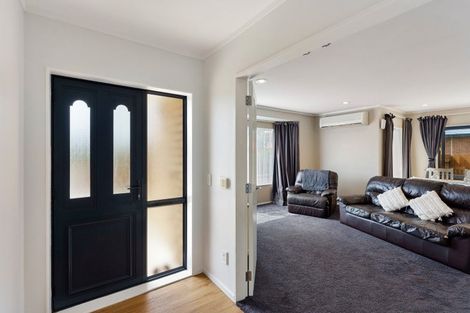 Photo of property in 96 Makarini Street, Paraparaumu, 5032