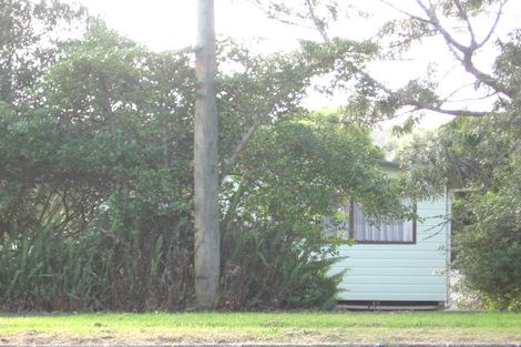 Photo of property in 24 Larnoch Road, Henderson, Auckland, 0610