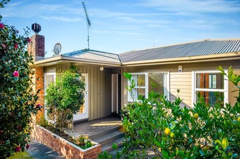 Photo of property in 28 O'donn Avenue, Beach Haven, Auckland, 0626