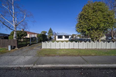 Photo of property in 12 Sutherland Street, Te Anau, 9600