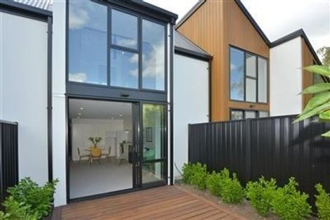 Photo of property in 7/90 Edgeware Road, St Albans, Christchurch, 8014