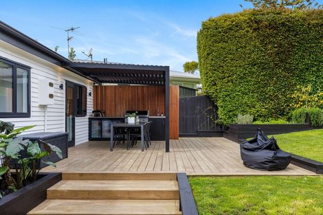 Photo of property in 23 Braemar Road, Rothesay Bay, Auckland, 0630