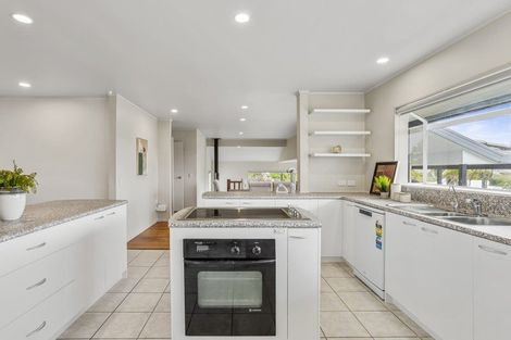 Photo of property in 16 Alec Craig Way, Gulf Harbour, Whangaparaoa, 0930