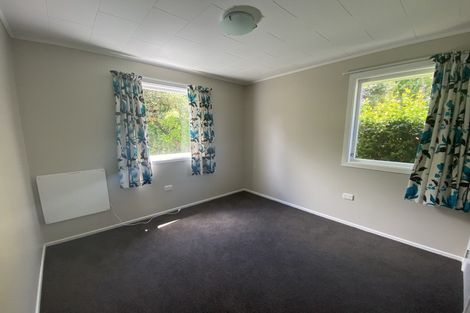 Photo of property in 11 Middlesex Place, Northland, Wellington, 6012