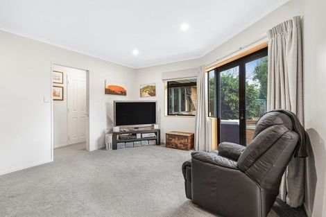 Photo of property in 42 Bramley Drive, Rototuna, Hamilton, 3210