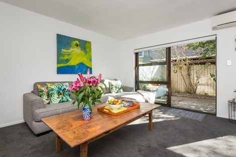 Photo of property in 1 Winchester Street, Merivale, Christchurch, 8014