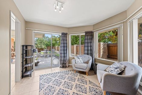 Photo of property in 1 Henridge Place, Avonhead, Christchurch, 8042