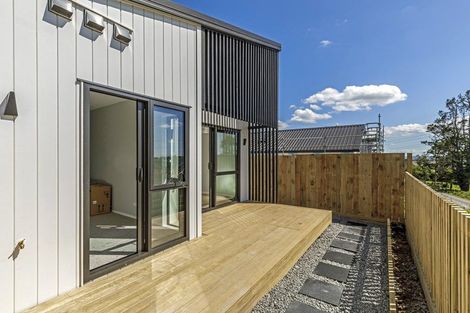 Photo of property in 15 Puhikawa Street, Massey, 0614