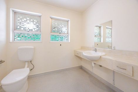 Photo of property in 16 Anderson Road, Taradale, Napier, 4112
