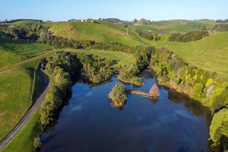 Photo of property in 8 Washer Road, Omata, New Plymouth, 4374
