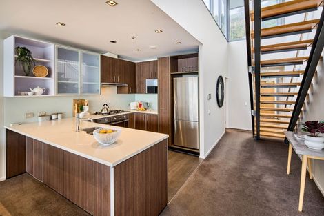 Photo of property in Patent 326 Apartments, 504s/326 Evans Bay Parade, Hataitai, Wellington, 6021