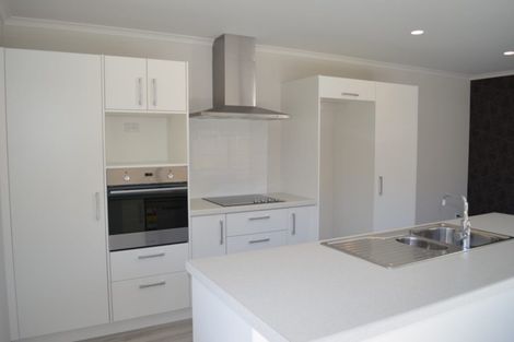 Photo of property in 29 Lakeview Quay, Pyes Pa, Tauranga, 3112