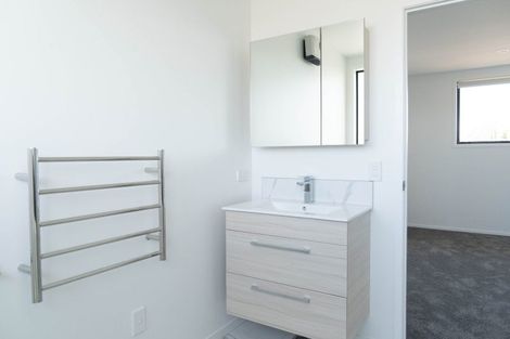 Photo of property in 3/21 Karamu Street, Te Atatu Peninsula, Auckland, 0610