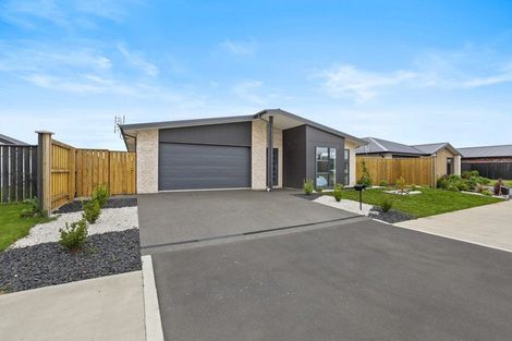 Photo of property in 184 Faringdon Boulevard, Rolleston, 7615