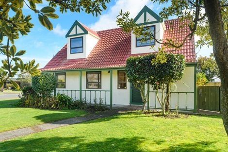 Photo of property in 68 Pencarrow Street, Highbury, Palmerston North, 4412