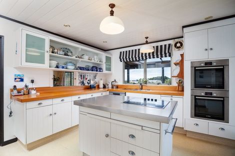 Photo of property in 439 Devon Street West, Lynmouth, New Plymouth, 4310