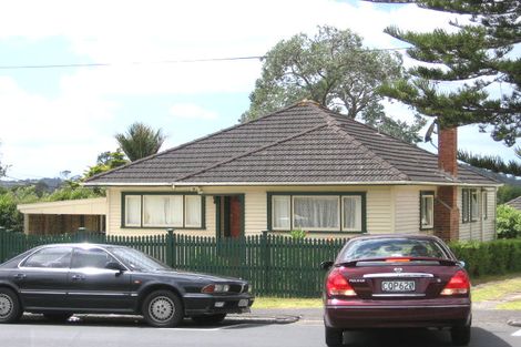 Photo of property in 329 Rangatira Road, Beach Haven, Auckland, 0626