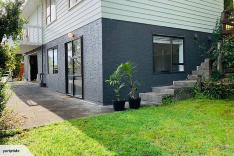 Photo of property in 39 Tamahere Drive, Glenfield, Auckland, 0629