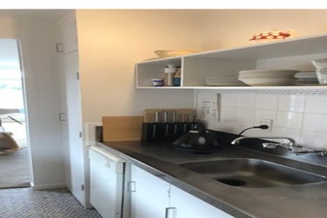 Photo of property in 11/4f Claremont Grove, Mount Victoria, Wellington, 6011