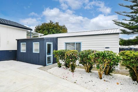Photo of property in 22 Caringbah Drive, Papatoetoe, Auckland, 2025