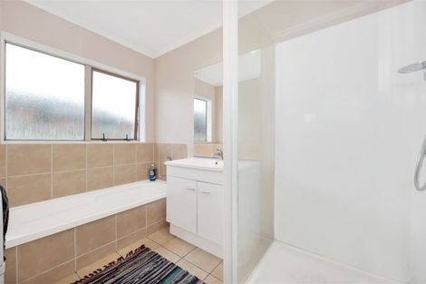 Photo of property in 29 Scotts Field Drive, Takanini, 2112