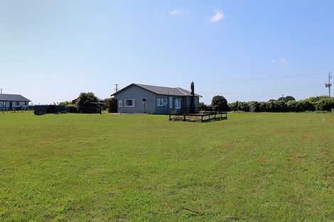 Photo of property in 357 Ketemarae Road, Hawera, 4675