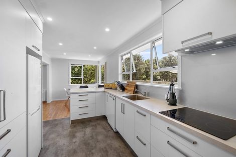 Photo of property in 217 Omata Road, Spotswood, New Plymouth, 4310