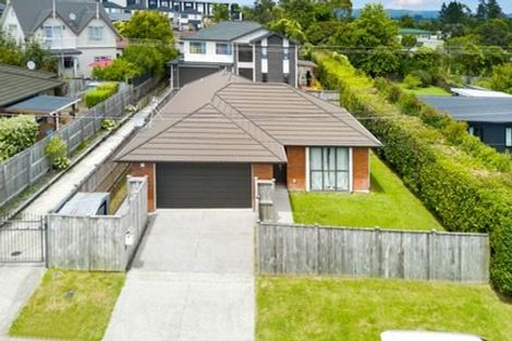 Photo of property in 2 Renata Crescent, Te Atatu Peninsula, Auckland, 0610