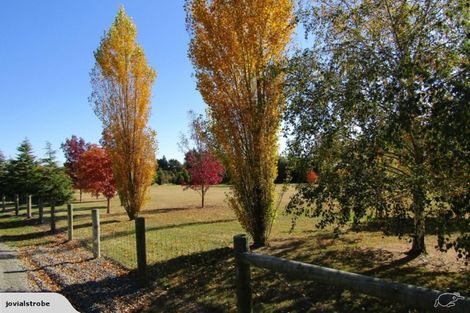 Photo of property in 2 Joshua Place, Helensburgh, Dunedin, 9010