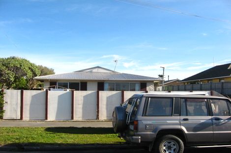 Photo of property in 1/335 Marine Parade, New Brighton, Christchurch, 8061