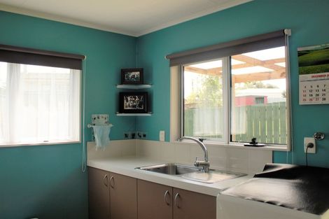 Photo of property in 2/30 Buller Crescent, Manurewa, Auckland, 2102