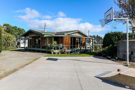 Photo of property in 24 Waipapa Road, Waitara, 4383