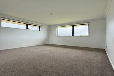 Photo of property in 11 Tauroa Drive, Tuakau, 2121