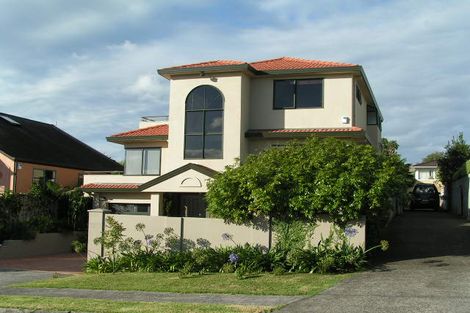 Photo of property in 1/13 Pine Ridge Terrace, Hauraki, Auckland, 0622