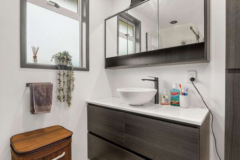 Photo of property in 208 Ngamotu Road, Spotswood, New Plymouth, 4310