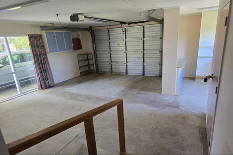 Photo of property in 28 Leeton Drive, Waipukurau, 4200