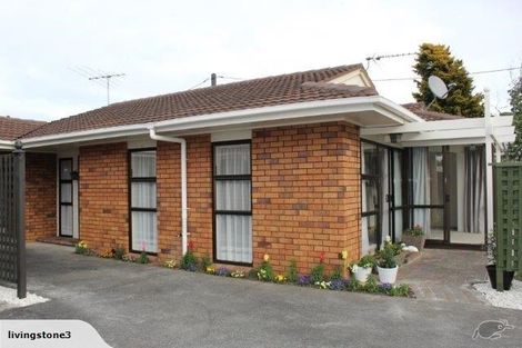 Photo of property in 2/111 Kolmar Road, Papatoetoe, Auckland, 2025